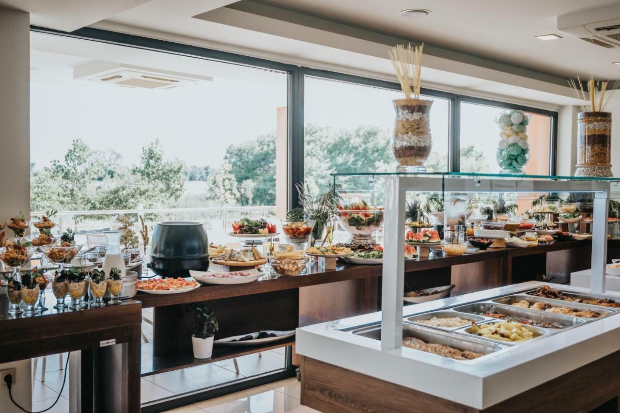 Hotel Giannoulis Paralia Katerinis Bagian luar foto